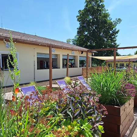 Na Plazi Hotel