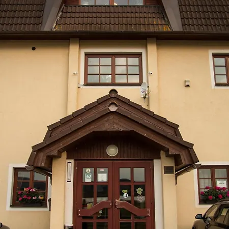 Na Plazi Hotel 3*