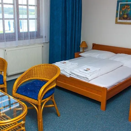 Na Plazi Hotel 3*